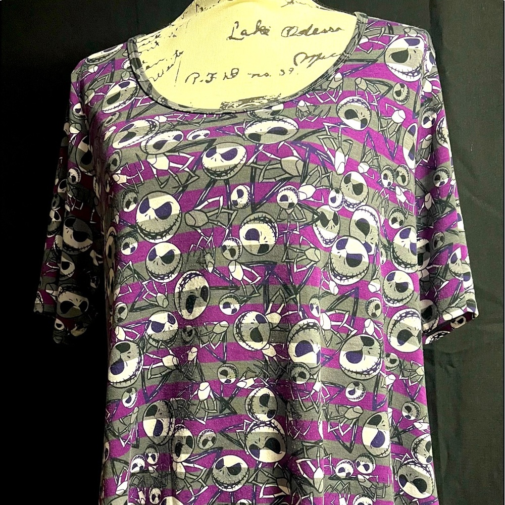 Lularoe Perfect Tee with Jack Skellington. Size Large, Fits like 2X.